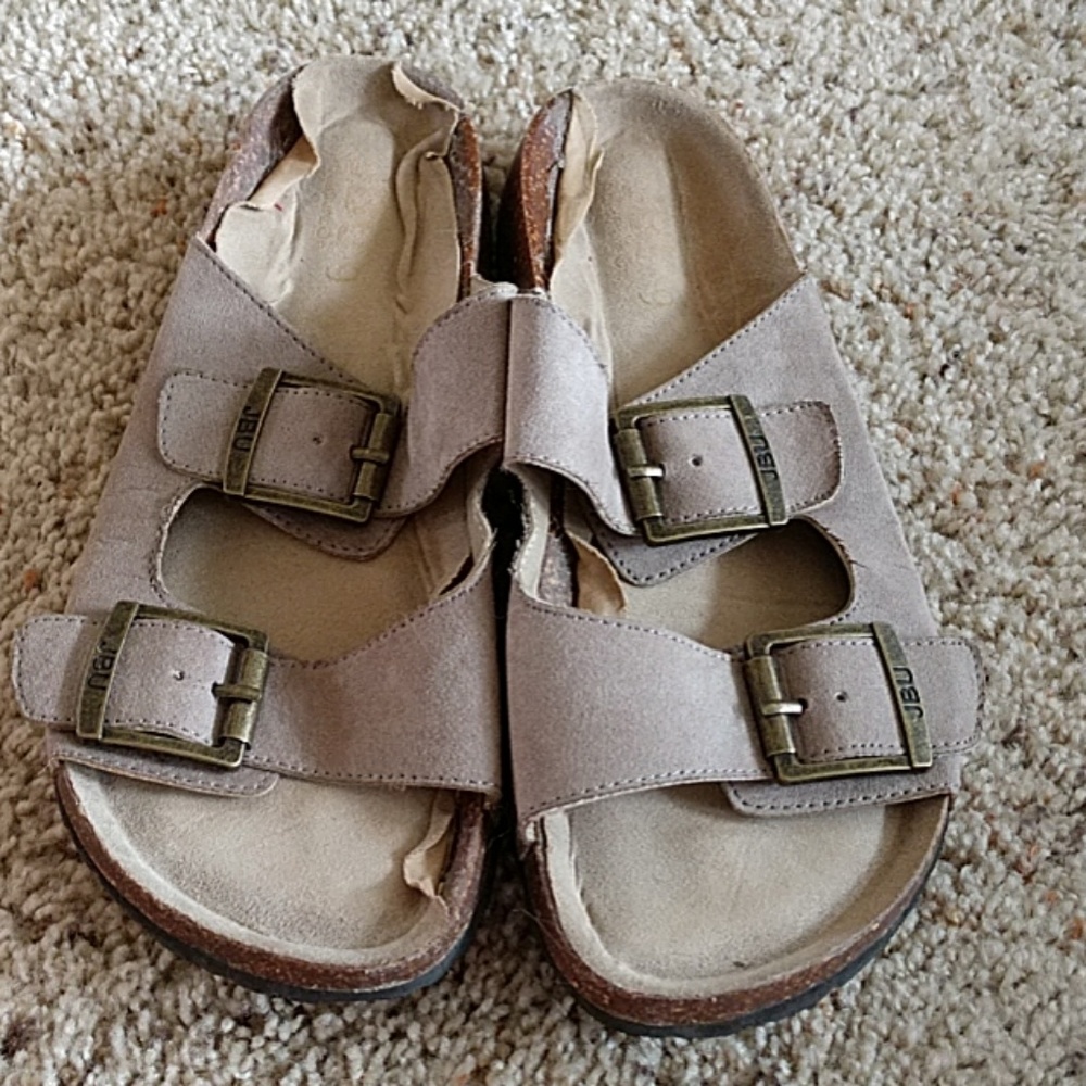 JBU by Jambu size 9 sandals